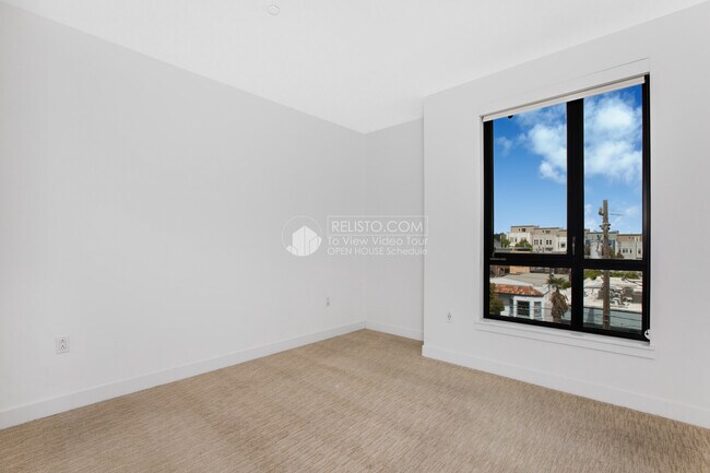 Building Photo - 1300 22nd St