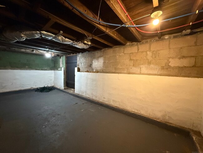 Building Photo - 92 Randolph Ave