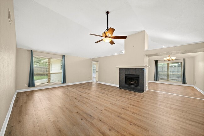 Building Photo - 2935 Auburn Dr