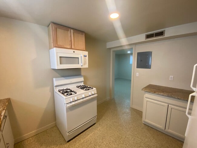 Kitchen - 732 Chestnut St