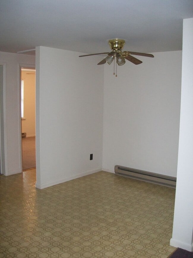 Building Photo - 163-165 Fairview Ave.