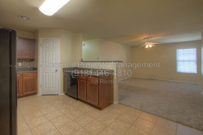 Building Photo - 5807 N 34th St
