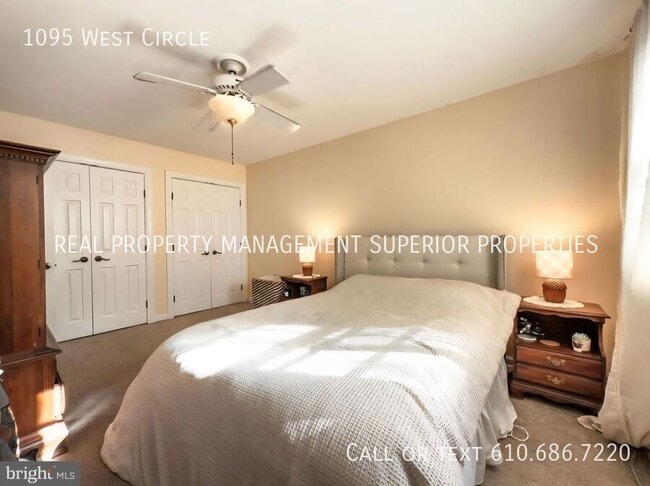 Building Photo - 1095 West Cir