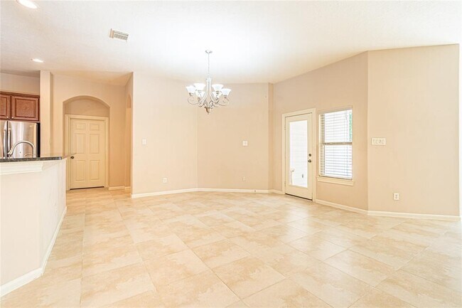 Building Photo - 2418 Hendricks Lakes Dr