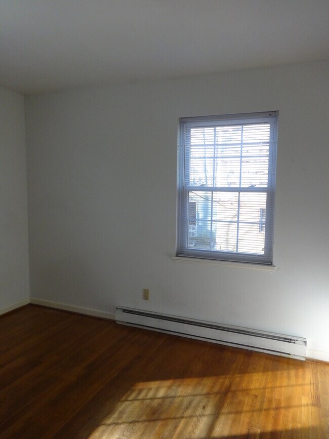 Building Photo - 1416 Ricky Rd
