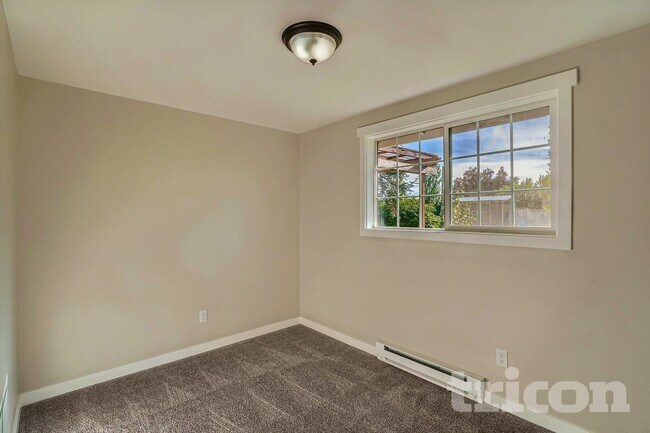 Building Photo - 11305 58th St Ct E