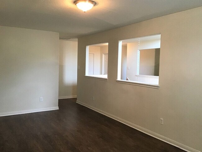 Building Photo - 10237 Tate Ct