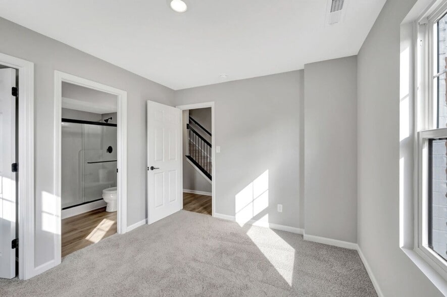 Building Photo - 4423 Tolleston Ave