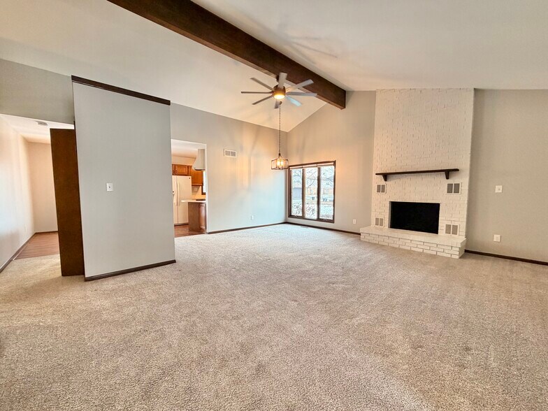 Building Photo - 117 Juniper Drive