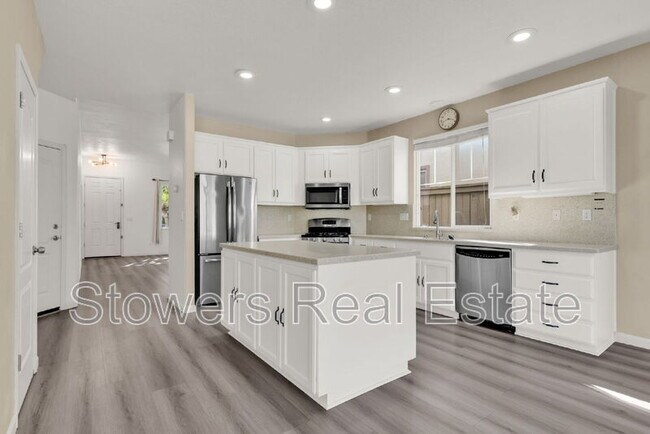 Building Photo - 1162 Waverly Cir