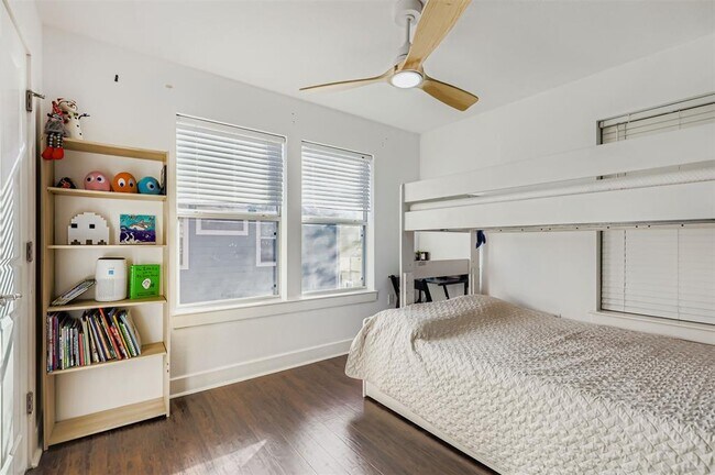 Building Photo - 1601 Miriam Ave