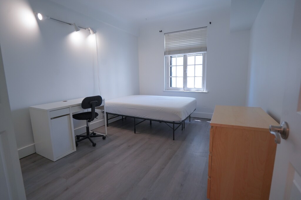 Building Photo - 613 Westgate Ave