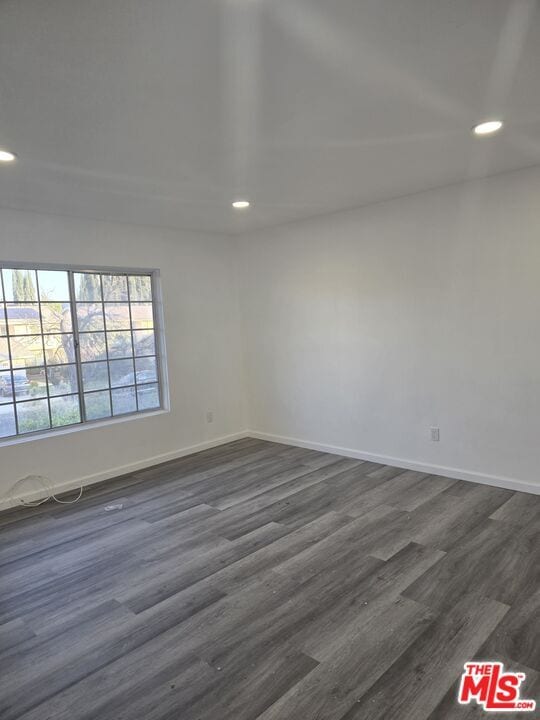 Building Photo - 10123 Hanna Ave