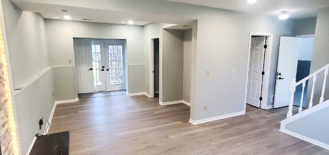 Building Photo - 7228 Prince Wilbert Way