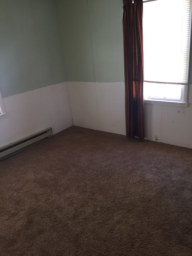 Building Photo - 23 Orchard Dr