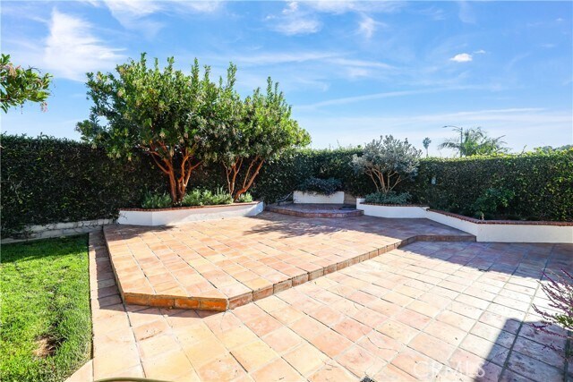 Building Photo - 27352 Vista Azul