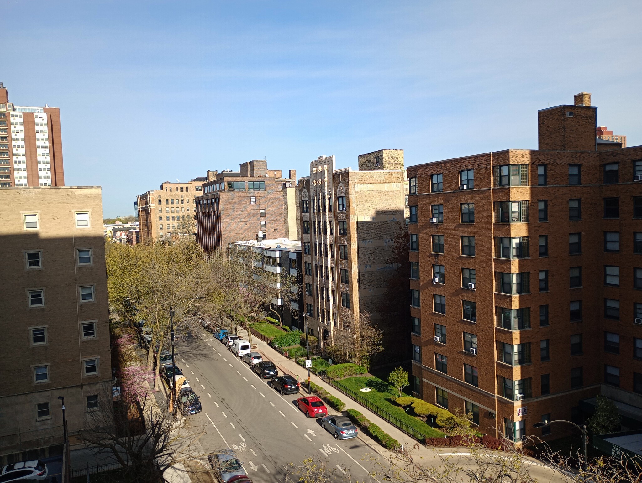 Building Photo - 4950 N Marine Dr