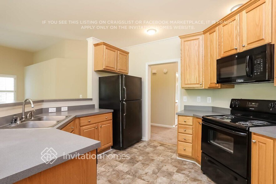 Building Photo - 13104 Townfield Dr