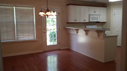 Building Photo - 175 Oakland Dr