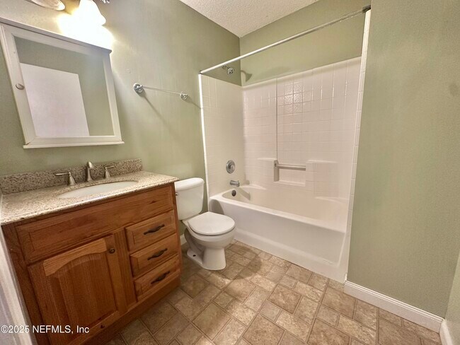 Building Photo - 925 Lake Sanford Ct