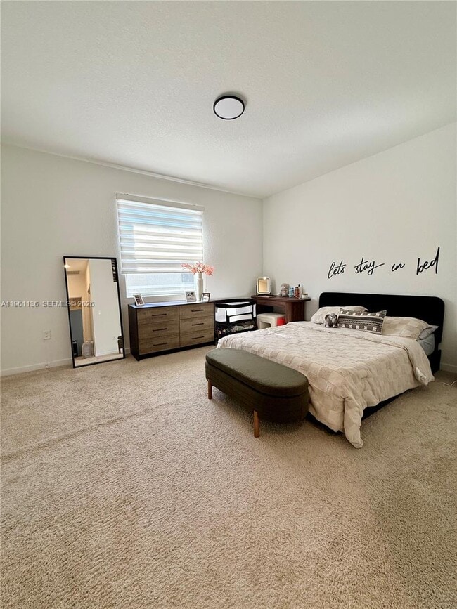 Building Photo - 487 NE 5th St