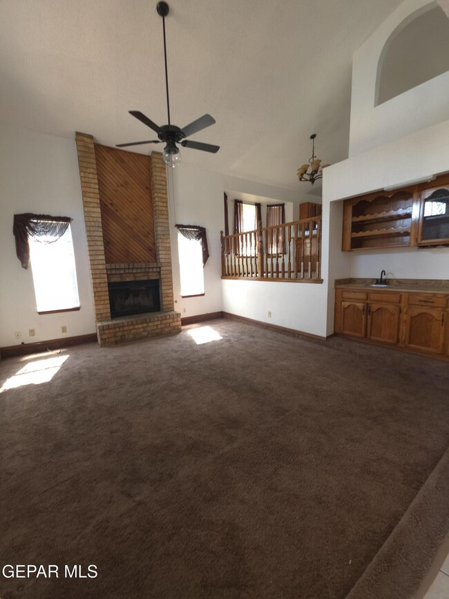 Building Photo - 11836 Sierra Azul Dr