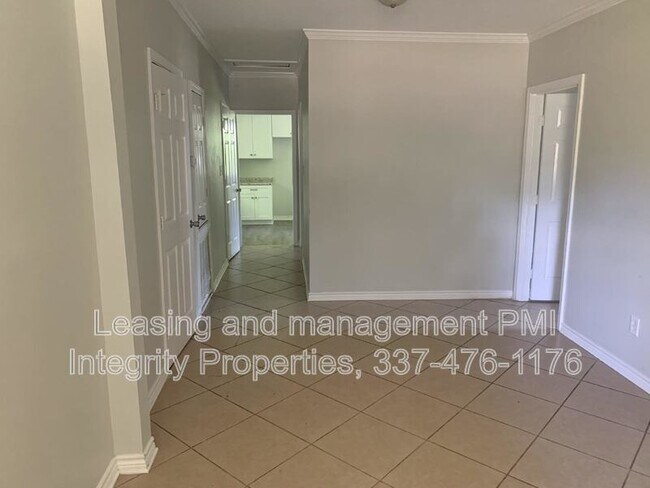 Building Photo - 308 Huval St
