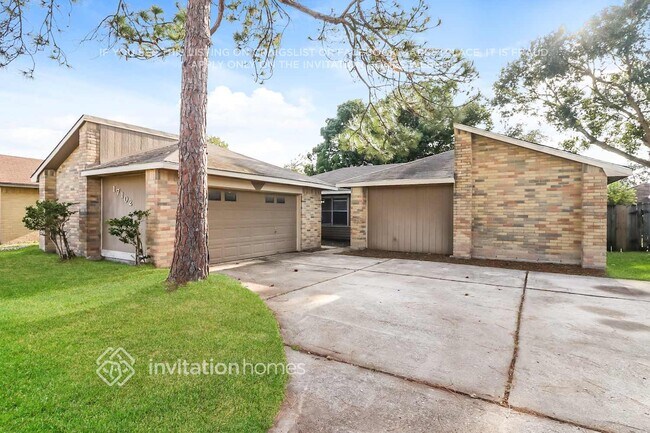 Building Photo - 17102 Stone Stile Dr