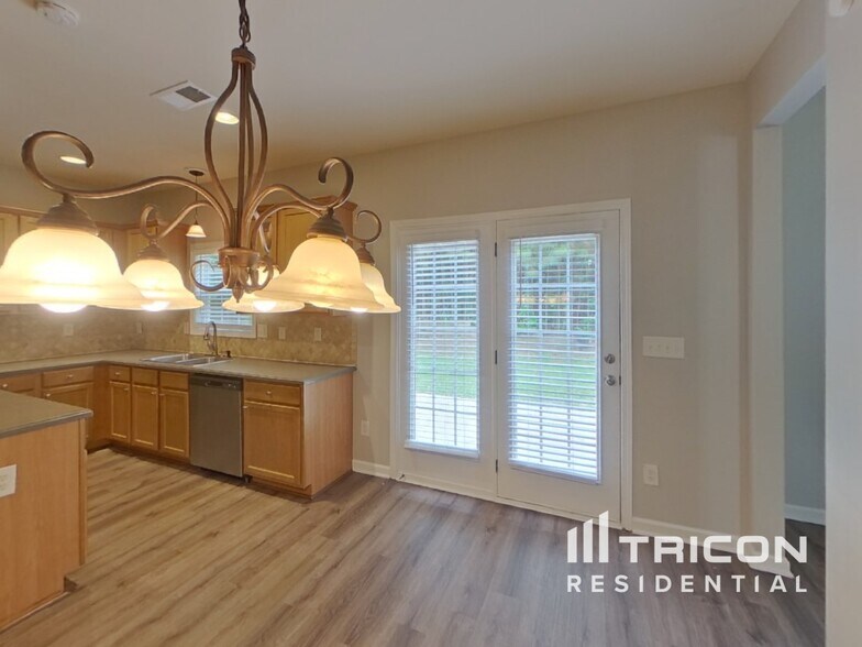 Building Photo - 3530 Woodsong Rw