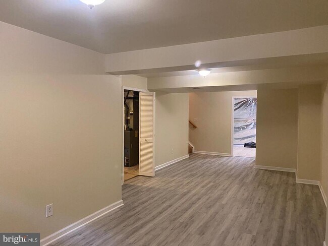 Building Photo - 7049 Rogue Forest Ln