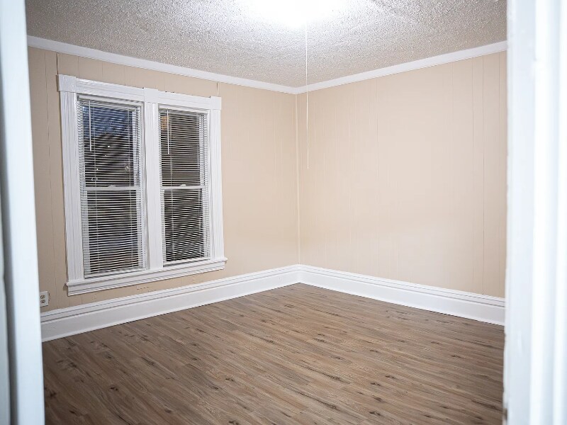 Building Photo - 5363 Arsenal St