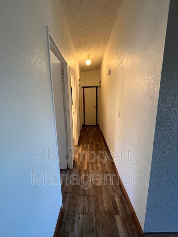 Building Photo - 300 7th St SW