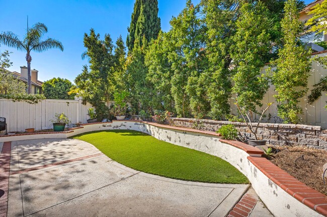 Building Photo - Stunning 3 bedroom home in San Clemente