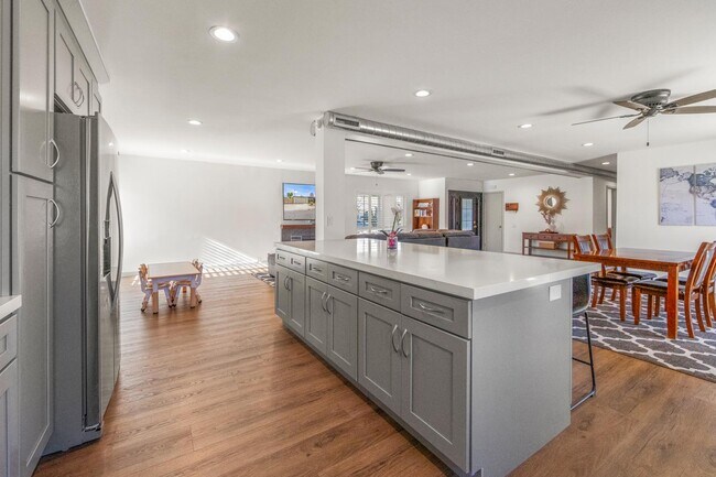 Building Photo - 1558 Wakefield Ave