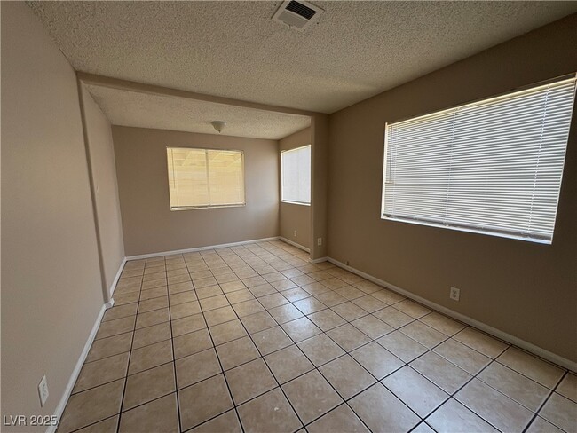 Building Photo - 67 N Christy Ln