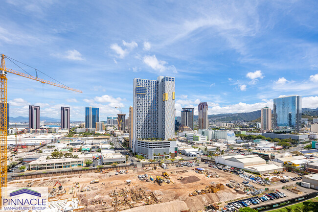 Building Photo - 1000 Auahi St