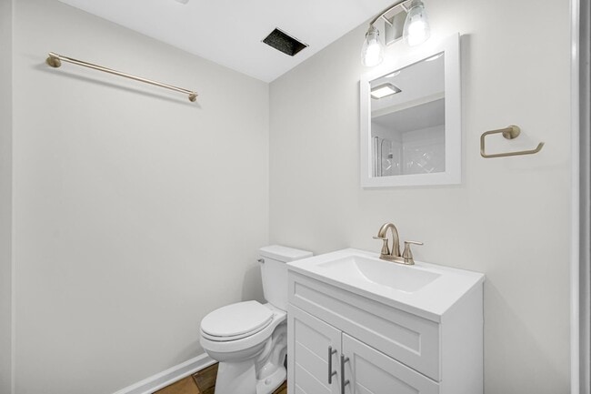 Building Photo - 6271 N 525 W