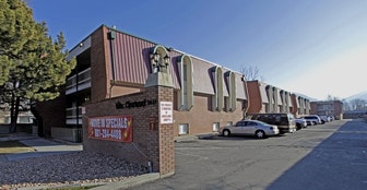 Building Photo - Villa Charmont Apartments