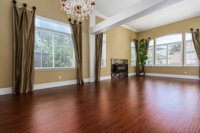 Building Photo - 5295 Crystyl Ranch Dr
