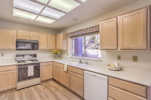 Building Photo - 2516 Sunup Dr
