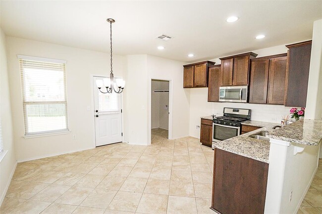 Building Photo - 317 Noddy Rd
