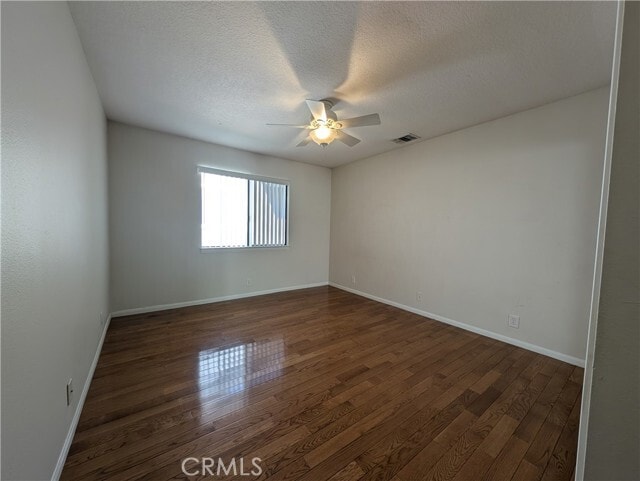 Building Photo - 27535 Lakeview Dr