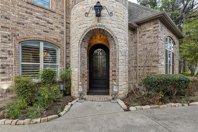 Building Photo - 6405 Royal Ln