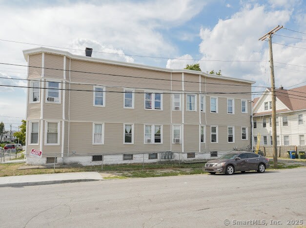 Building Photo - 167 Spring St
