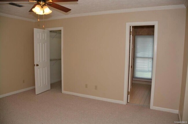 Building Photo - 1952 Woodrun Dr