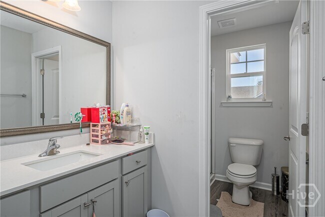 Building Photo - 150 Sessile Oak Dr