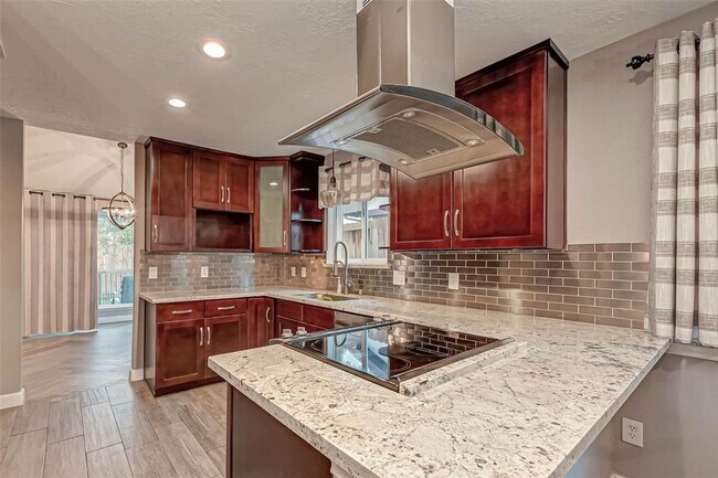 Building Photo - 11627 Briar Rose Dr