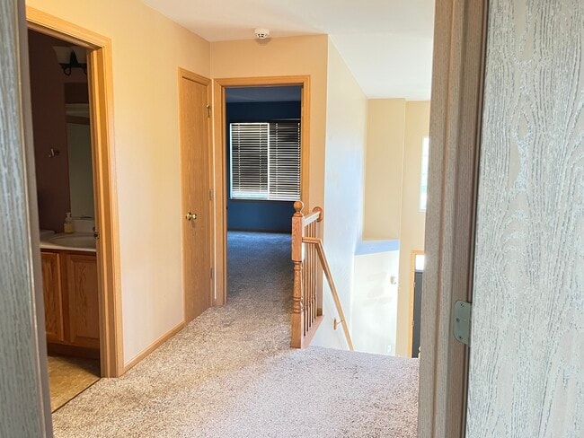 Building Photo - 2289 Grand Pointe Trail