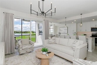 Building Photo - 5527 Double Eagle Cir