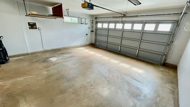 Building Photo - Single Family Home in Royale Kunia Available the end of July!